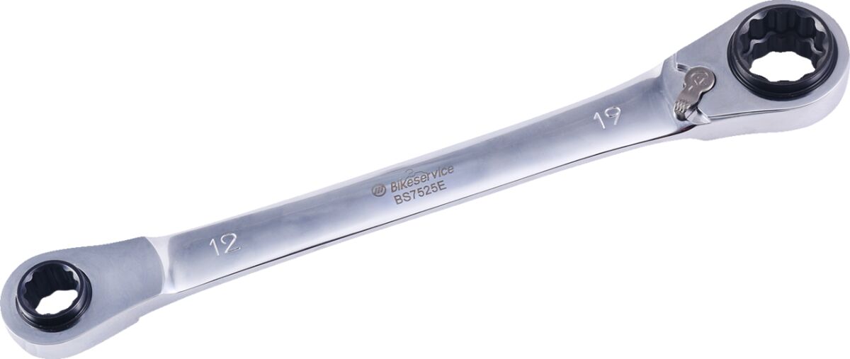 4-In-1 Reversible Ratchet Wrench — Silver